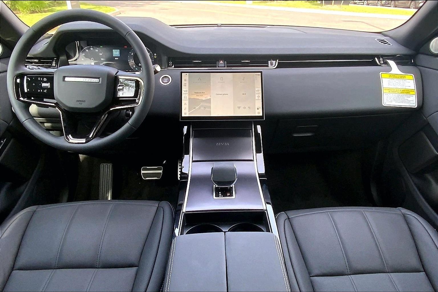 New 2026 Land Rover Range Rover Evoque Hoxton AWD/4WD image 5