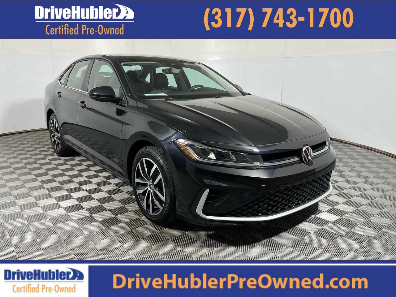 Used 2025 Volkswagen Jetta SE FWD image 1