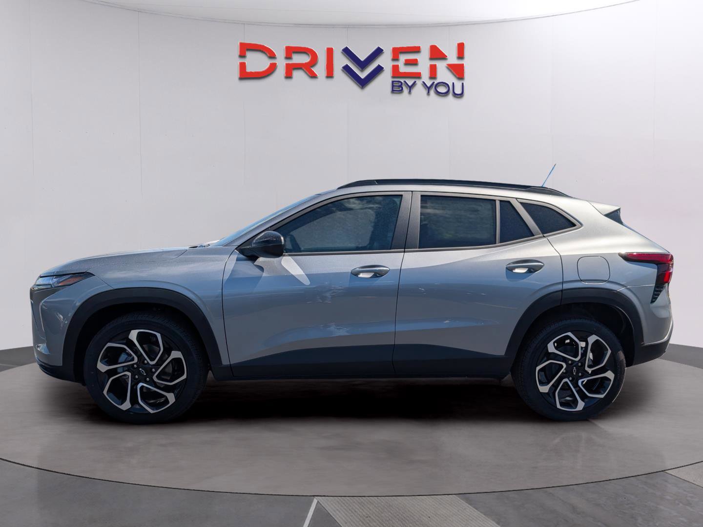 New 2026 Chevrolet Trax RS w/ Sunroof Package image 2