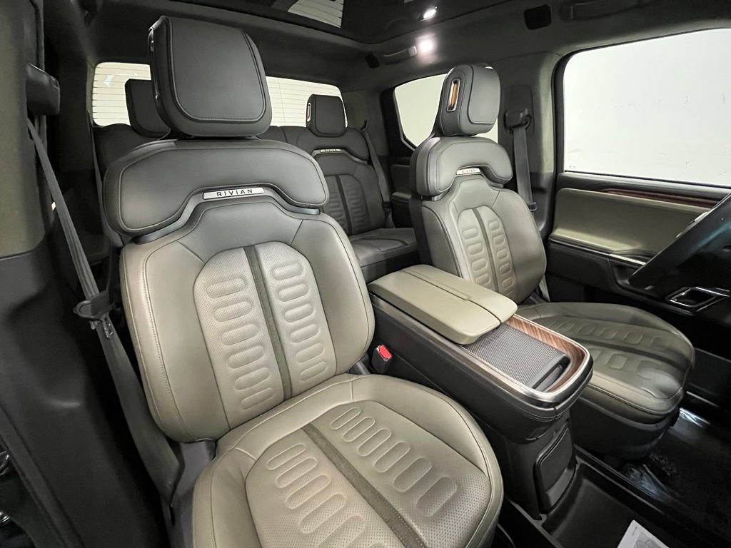 Used 2023 Rivian R1T Adventure AWD/4WD image 12