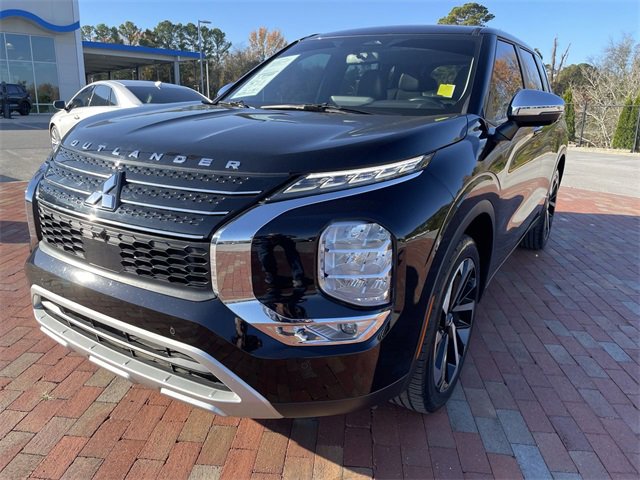 Used 2022 Mitsubishi Outlander SE