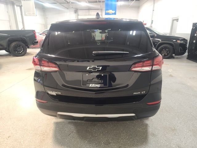 Used 2024 Chevrolet Equinox LT image 3