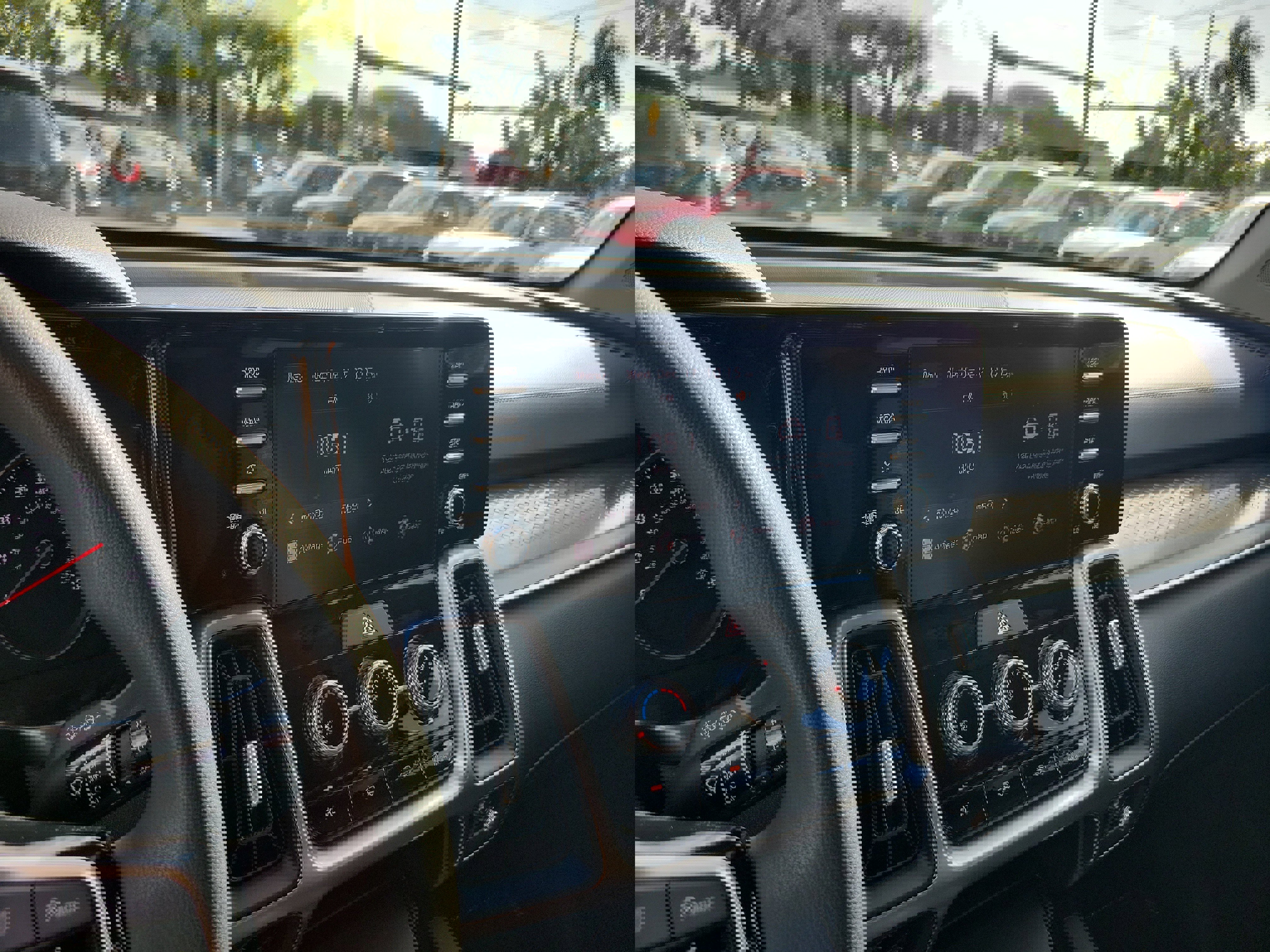 Used 2023 Kia Sorento LX image 15