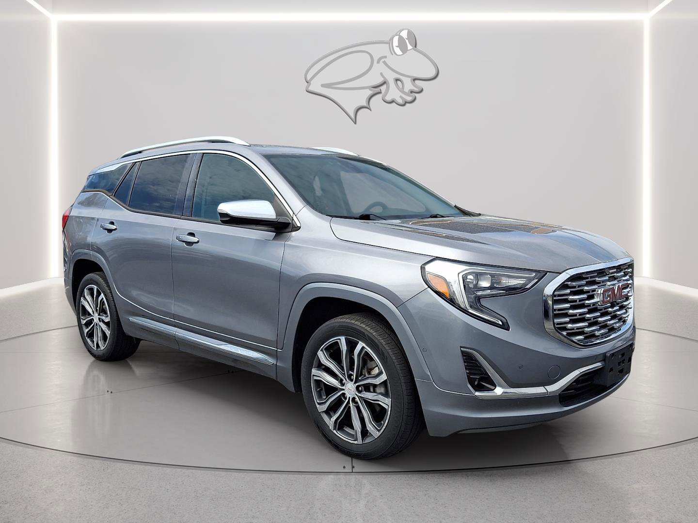 Used 2018 GMC Terrain Denali w/ Advanced Safety Package image 9