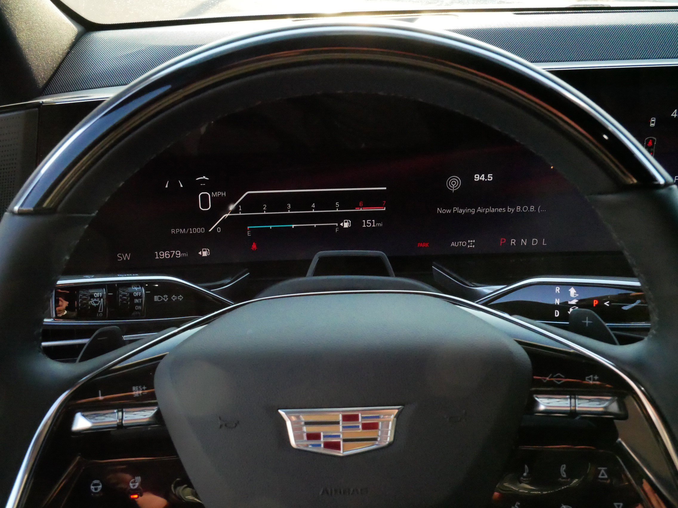 Certified 2025 Cadillac Escalade Luxury w/ LPO, Floor Liner Package image 21