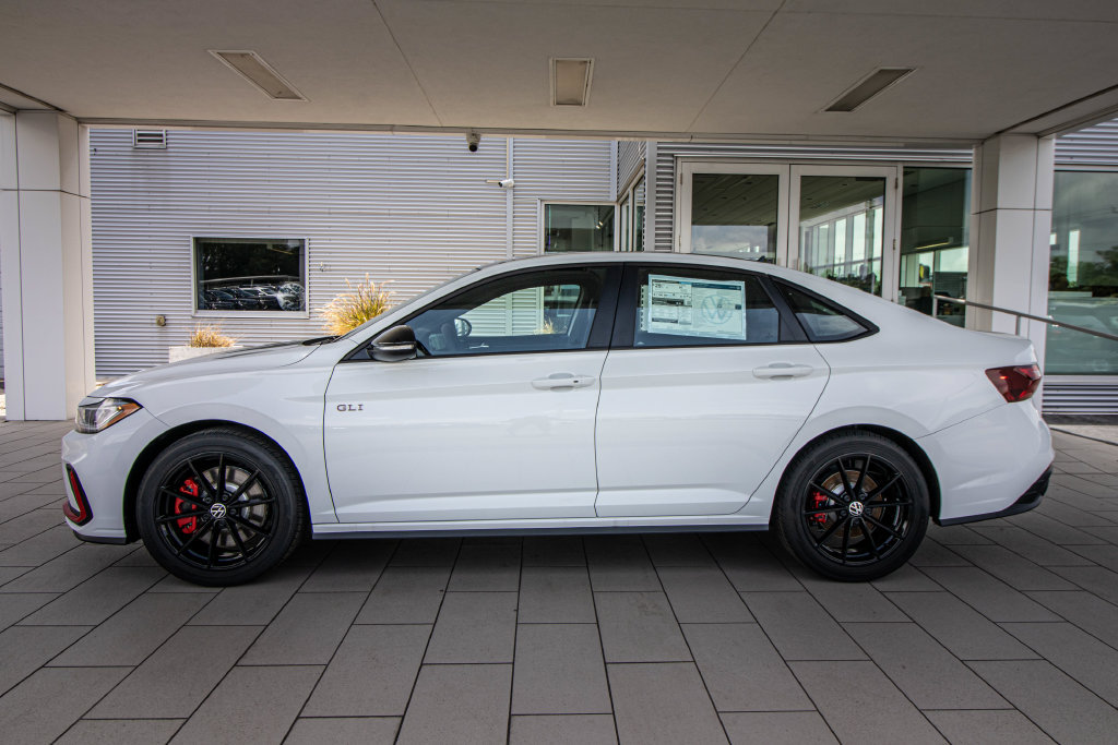 New 2026 Volkswagen Jetta GLI Autobahn FWD image 12