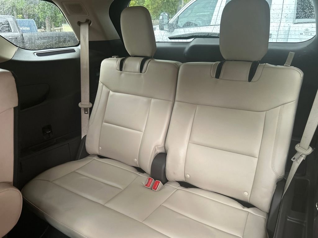 Used 2020 Ford Explorer Platinum w/ Premium Technology Package image 20