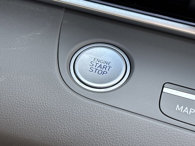 Used 2024 Hyundai Elantra SEL w/ Convenience Package image 25