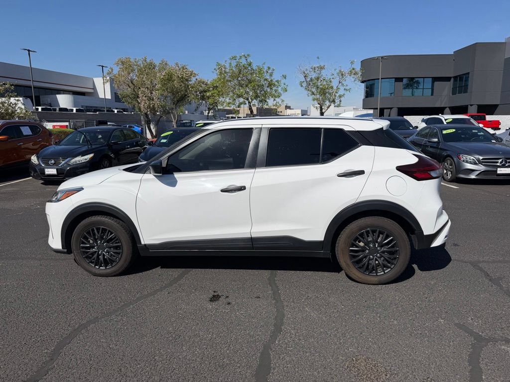 Used 2022 Nissan Kicks S FWD image 7