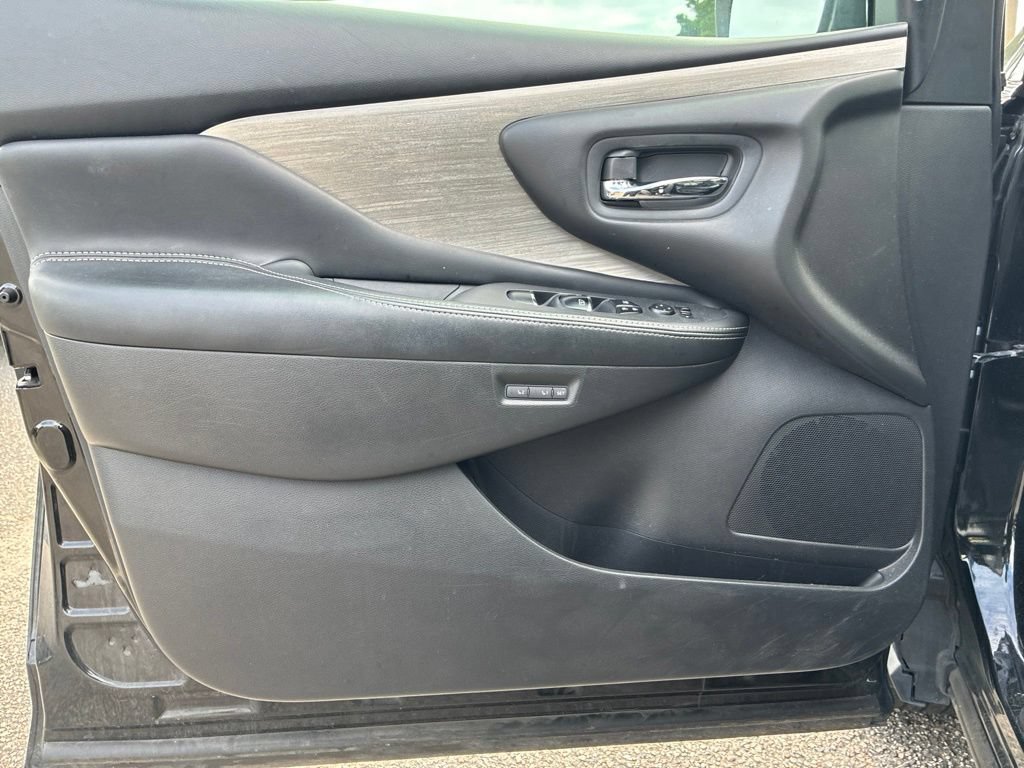 Used 2016 Nissan Murano SL w/ SL Technology Package AWD/4WD image 12