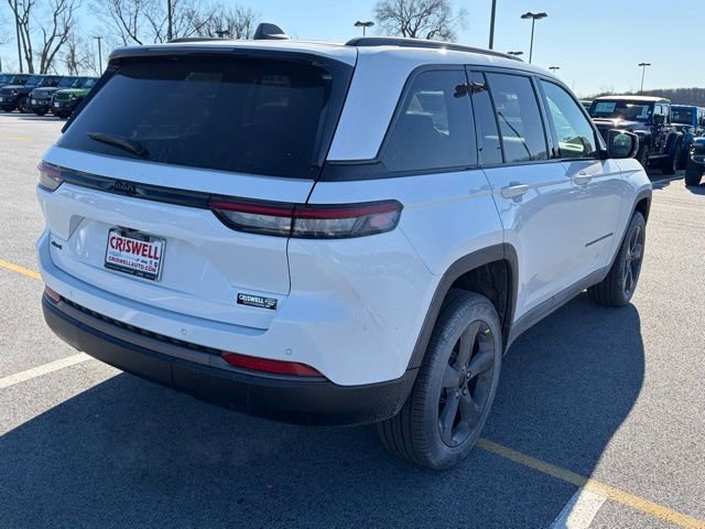New 2026 Jeep Grand Cherokee Limited w/ Limited Altitude Package AWD/4WD image 8