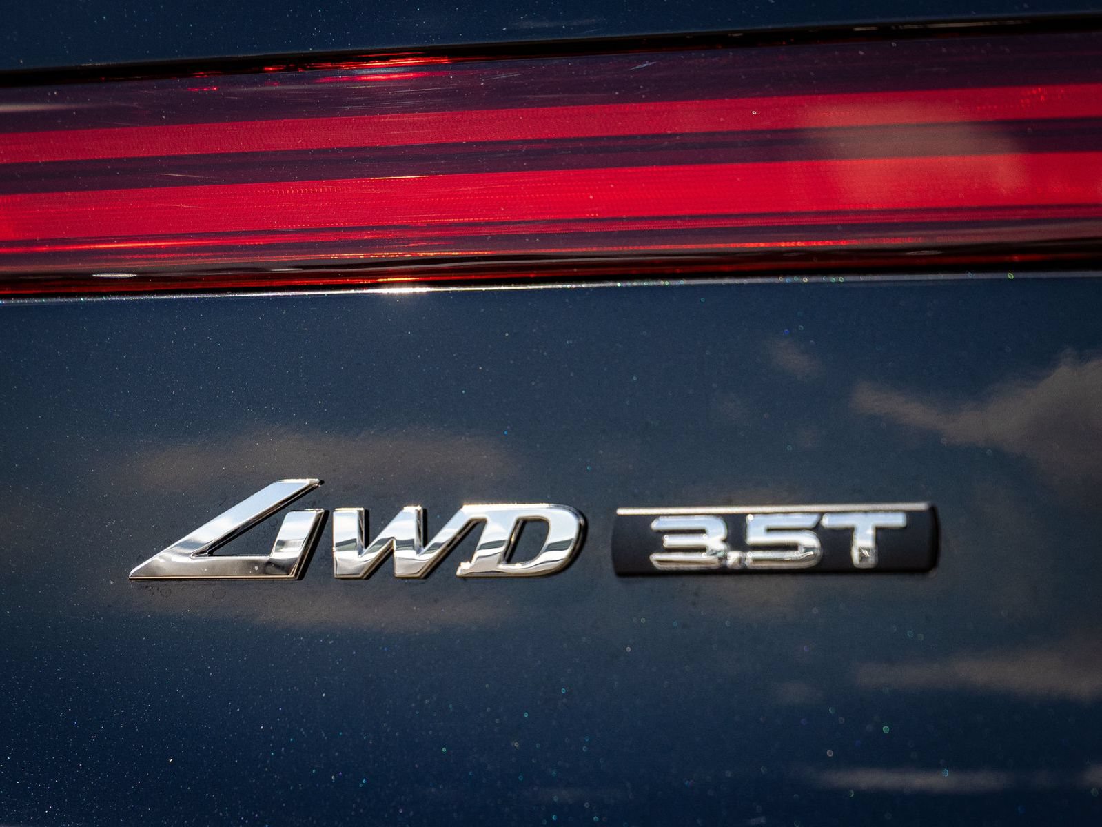 Used 2026 Genesis GV70 3.5T Sport Prestige AWD/4WD image 15