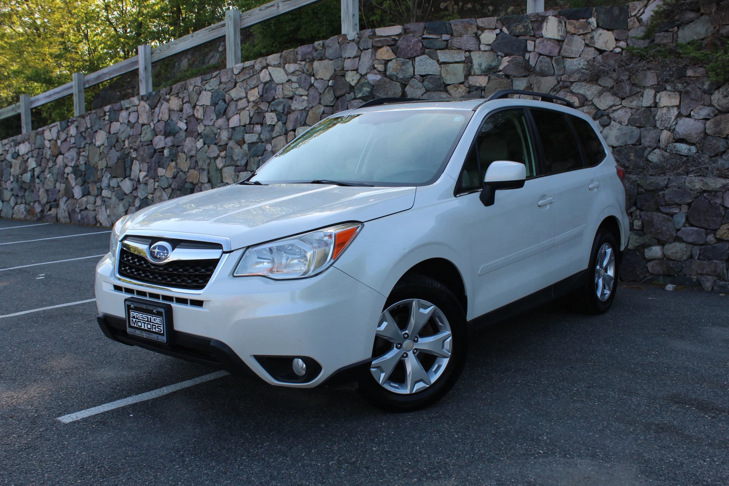 Used 2014 Subaru Forester 2.5i Limited image 2