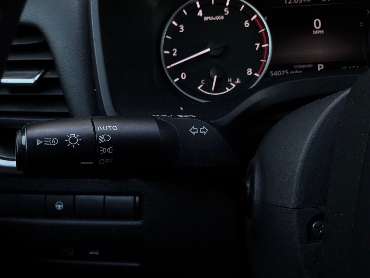Used 2025 Nissan Rogue SV FWD image 37