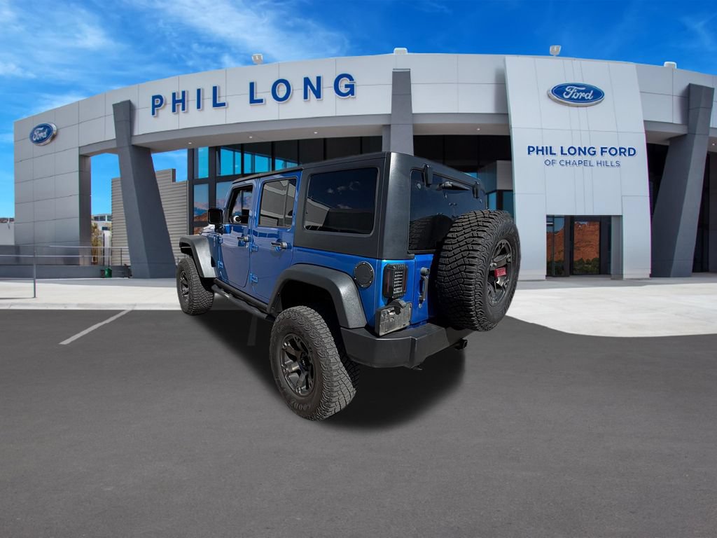Used 2016 Jeep Wrangler Unlimited Rubicon w/ Connectivity Group AWD/4WD image 3