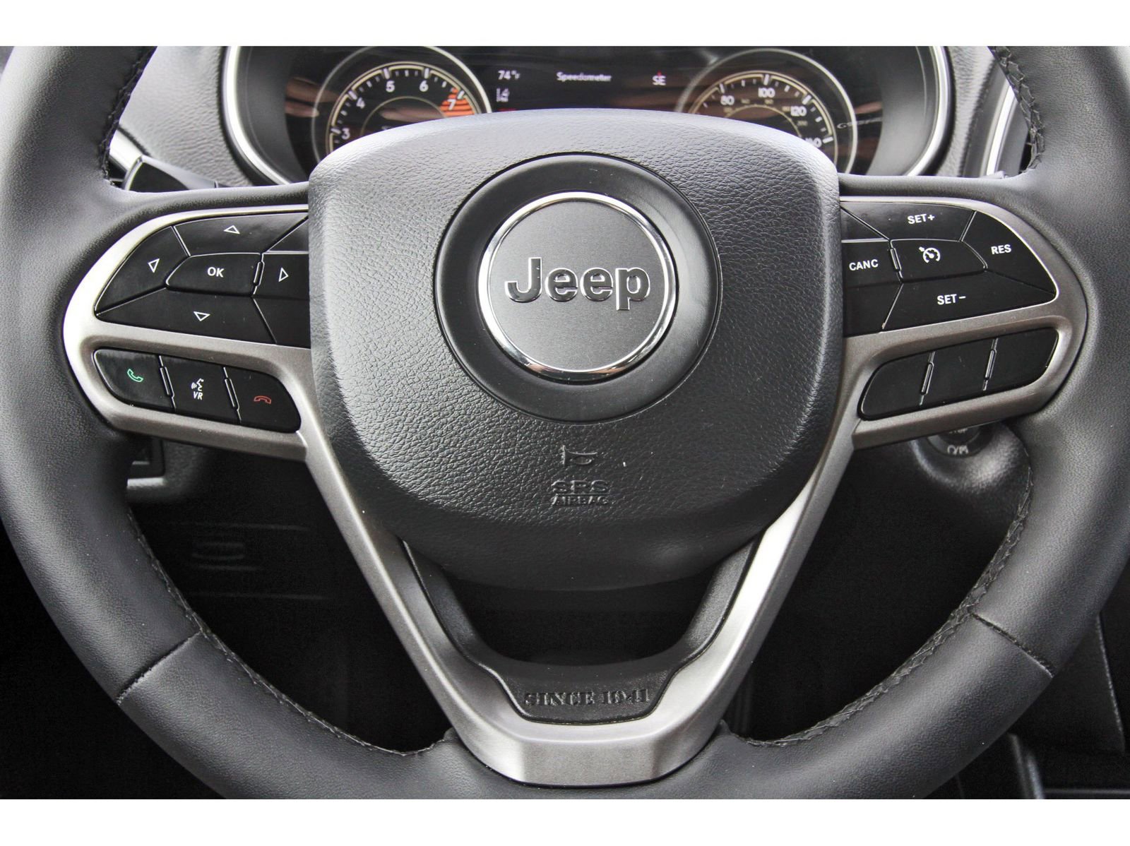 Used 2022 Jeep Cherokee Latitude Lux w/ Sun & Sound Group image 17