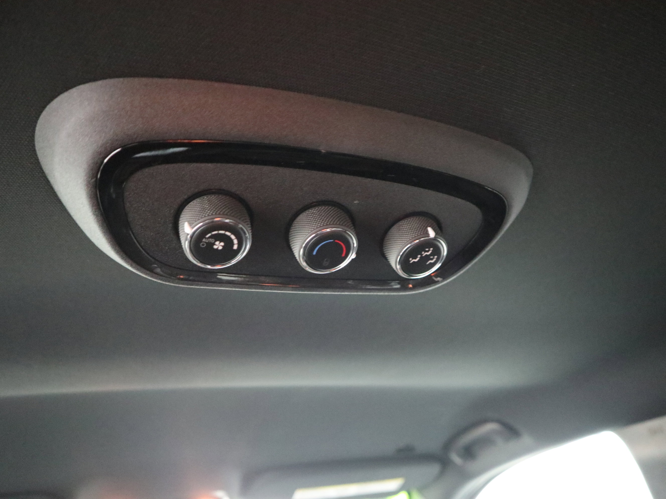 Used 2022 Dodge Durango GT w/ Blacktop Package image 17