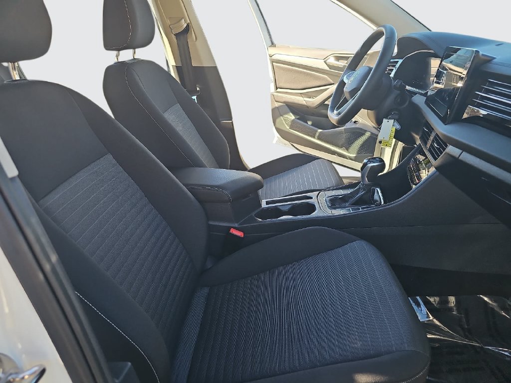 Used 2025 Volkswagen Jetta S FWD image 10