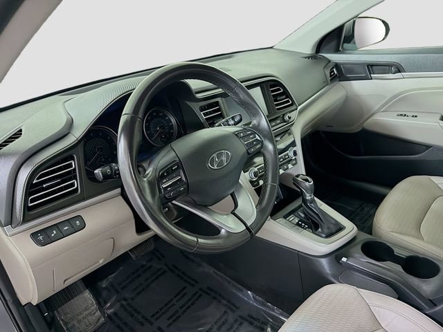 Used 2019 Hyundai Elantra Limited w/ Cargo Package FWD image 9