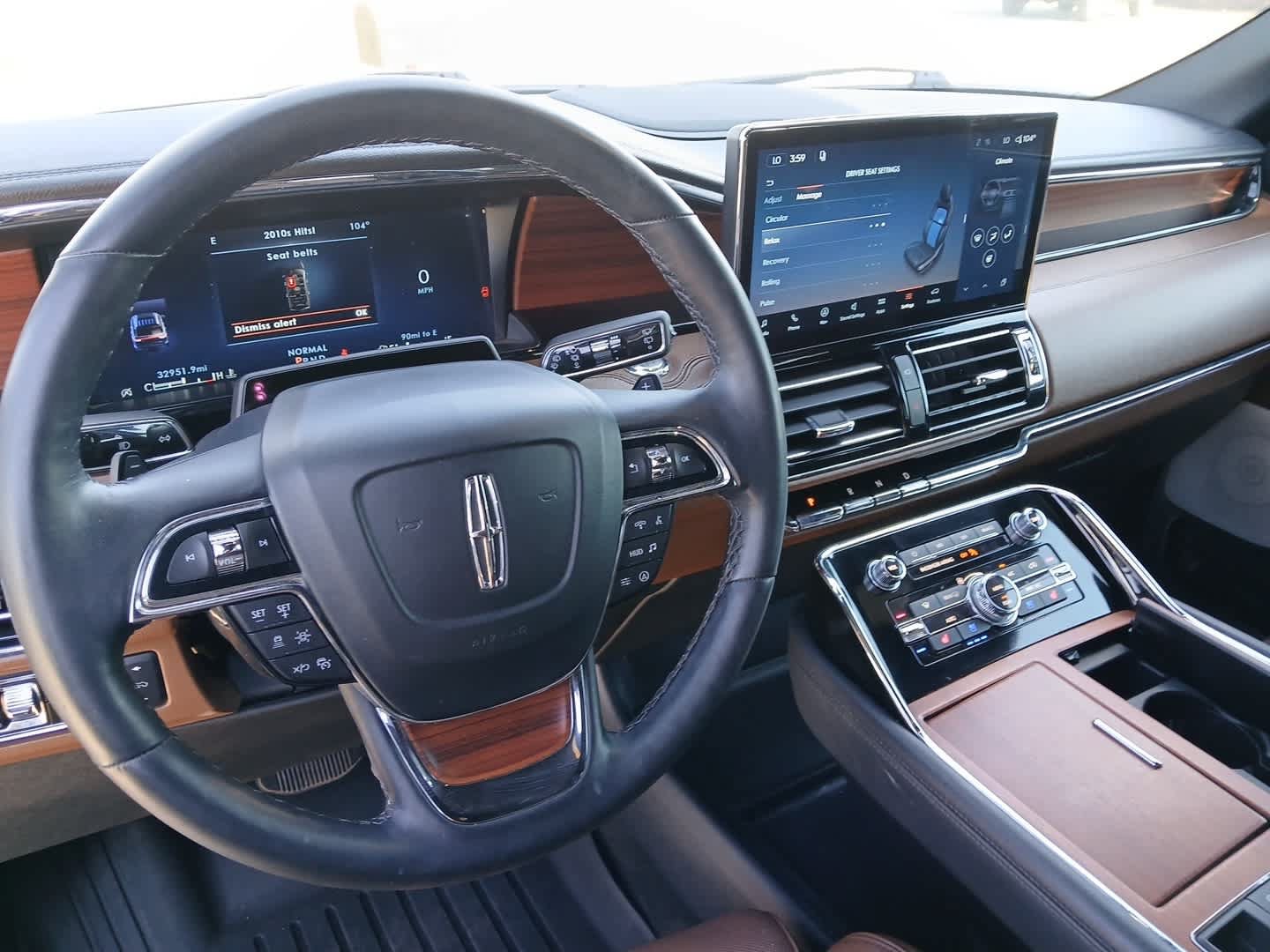 Used 2024 Lincoln Navigator Reserve AWD/4WD image 23