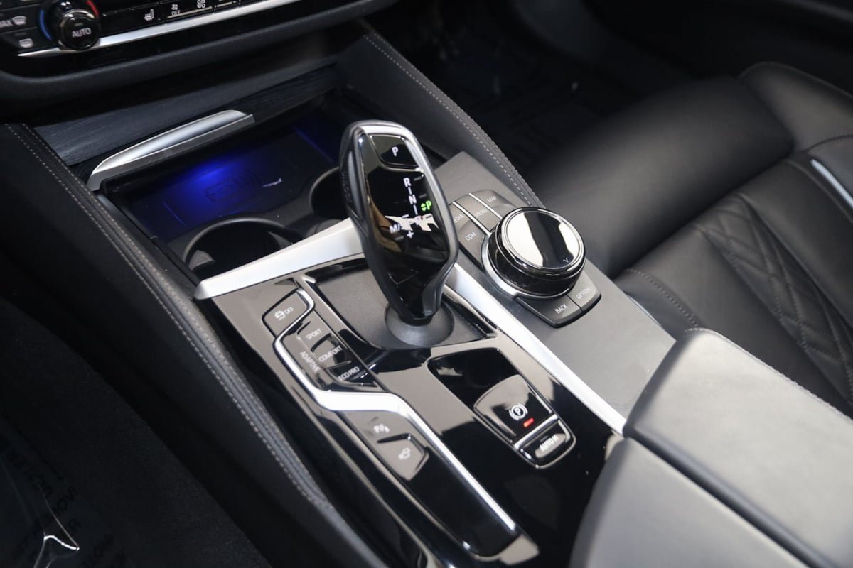 Used 2023 BMW M550i xDrive w/ Executive Package AWD/4WD image 37
