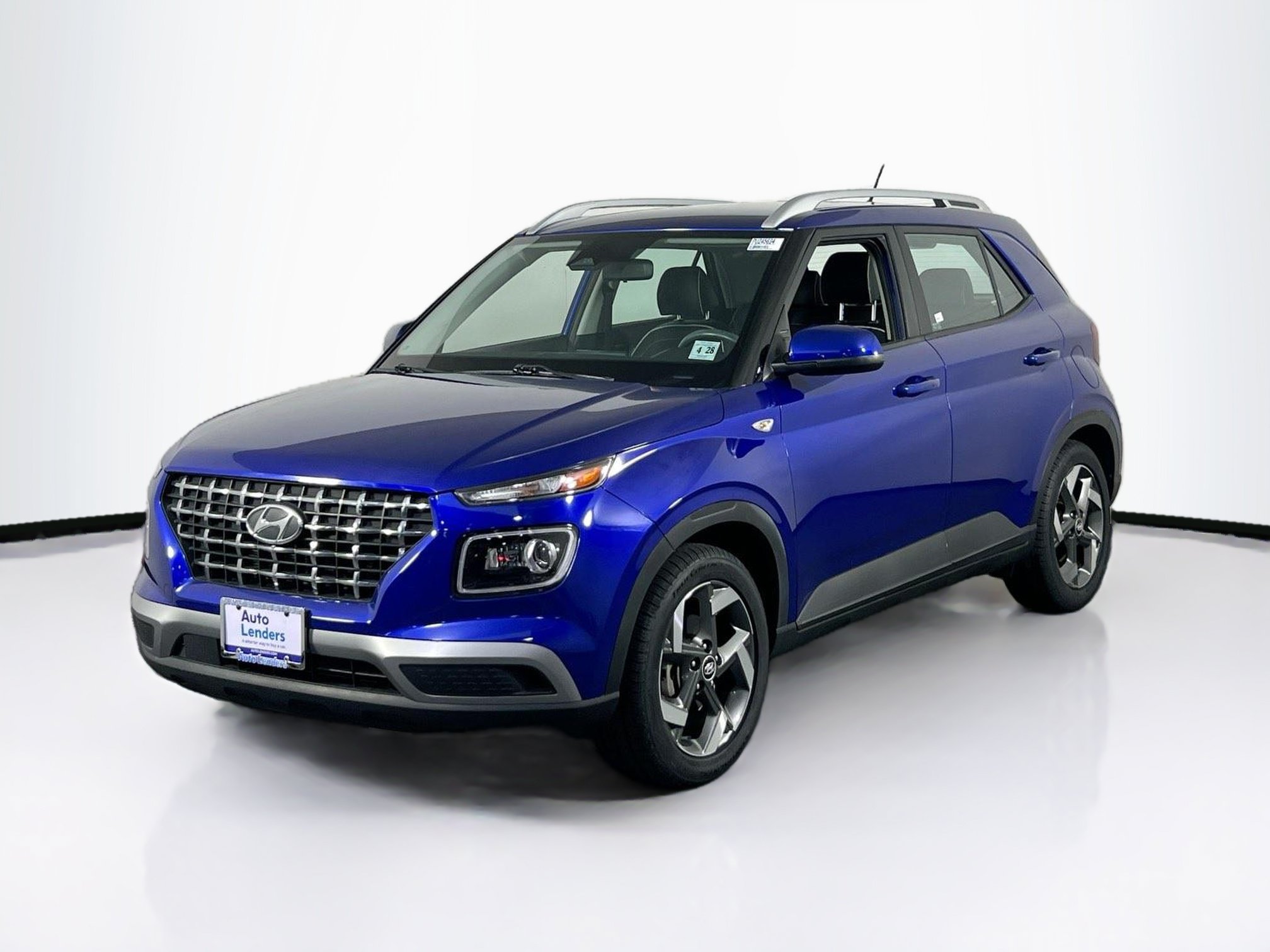 Used 2023 Hyundai Venue Limited w/ Cargo Package FWD image 1