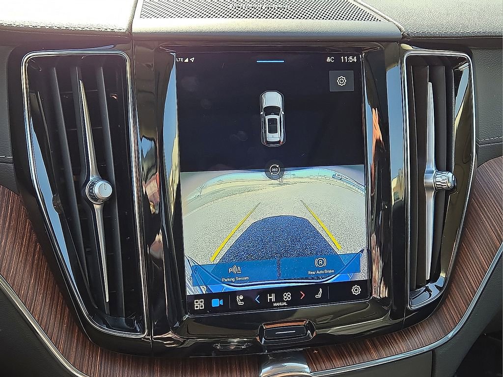 Used 2023 Volvo XC60 B6 Ultimate w/ Climate Package image 29