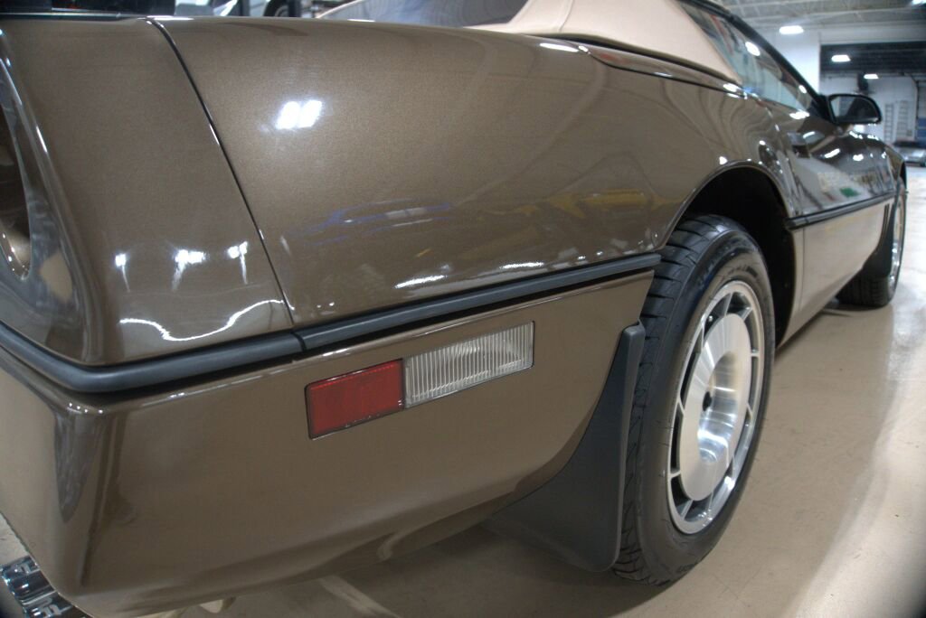 Used 1986 Chevrolet Corvette Convertible image 27