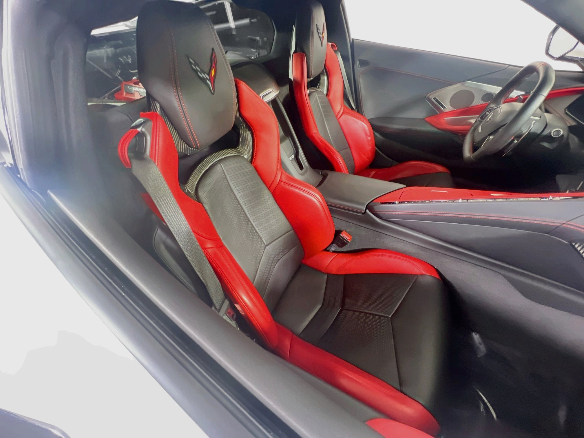 Used 2020 Chevrolet Corvette Stingray Preferred Cpe w/ 2LT Preferred Equipment Group RWD image 24