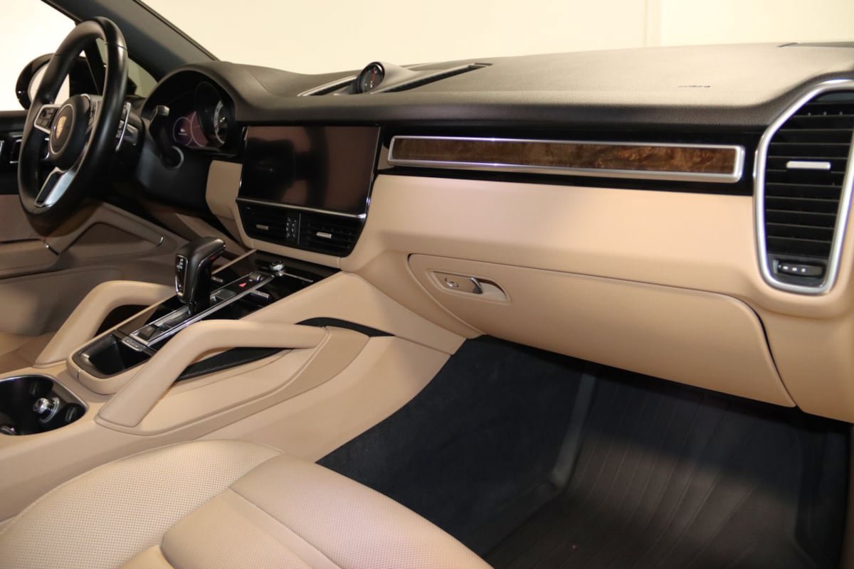 Used 2022 Porsche Cayenne Platinum Edition AWD/4WD image 62