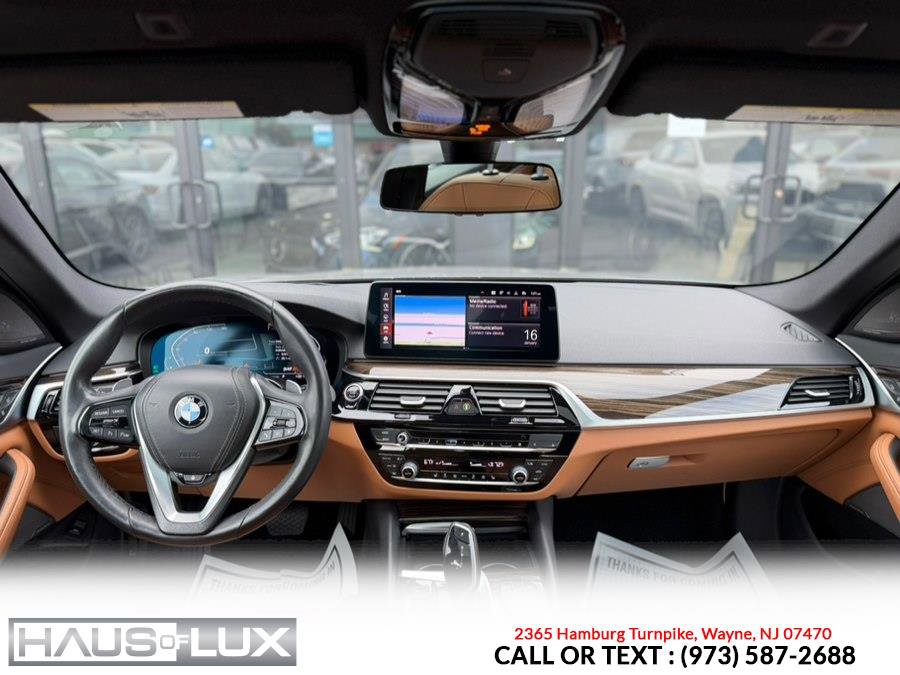 Used 2022 BMW 530i xDrive w/ Premium Package AWD/4WD image 28