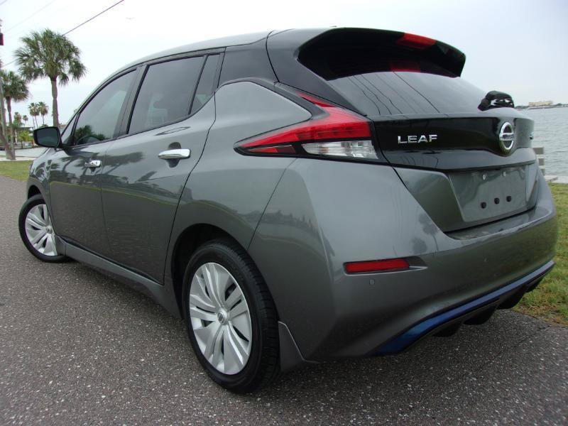 Used 2022 Nissan Leaf S FWD image 18