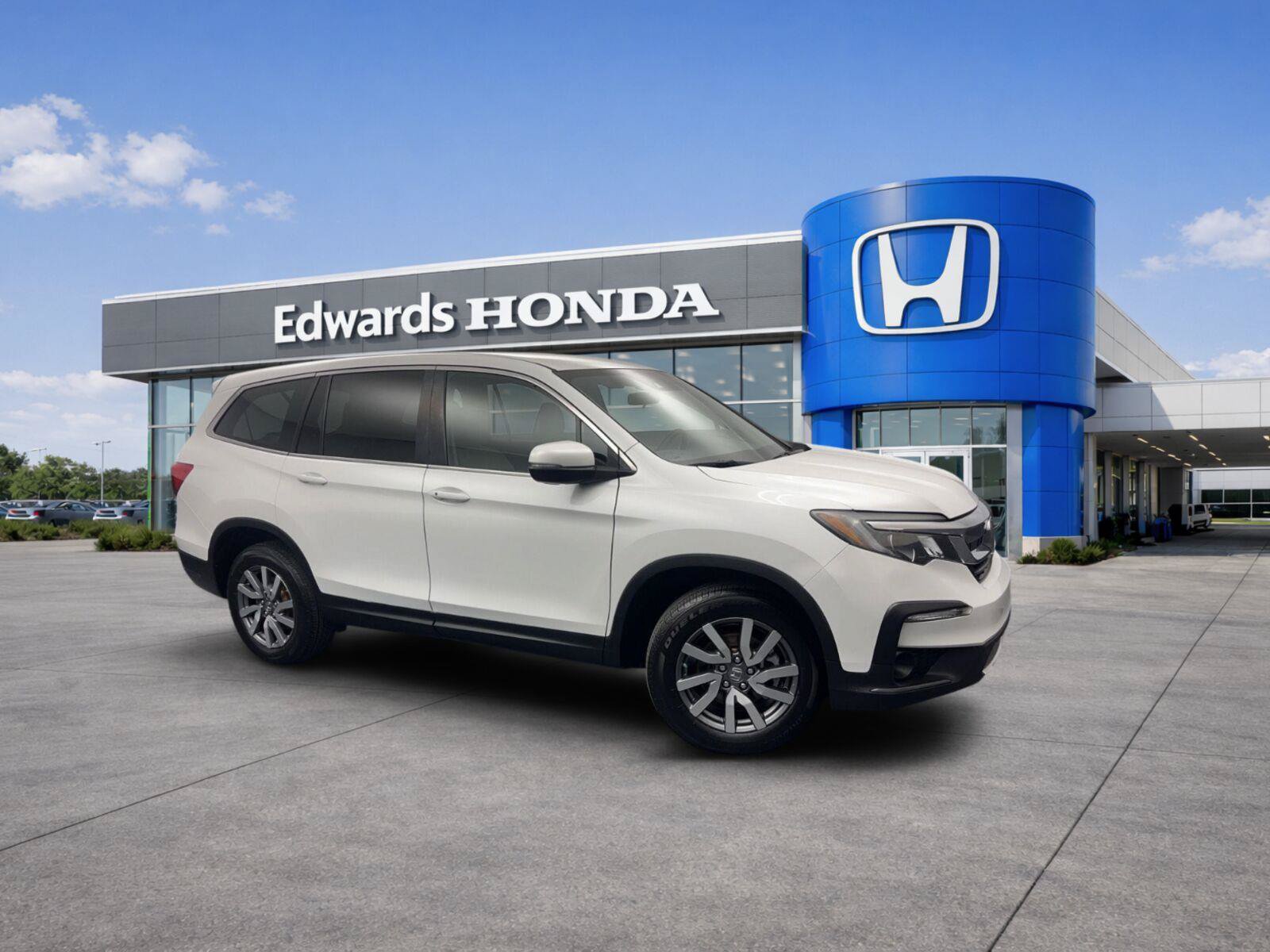 Used 2021 Honda Pilot EX image 1