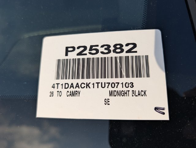 Used 2026 Toyota Camry SE FWD image 35