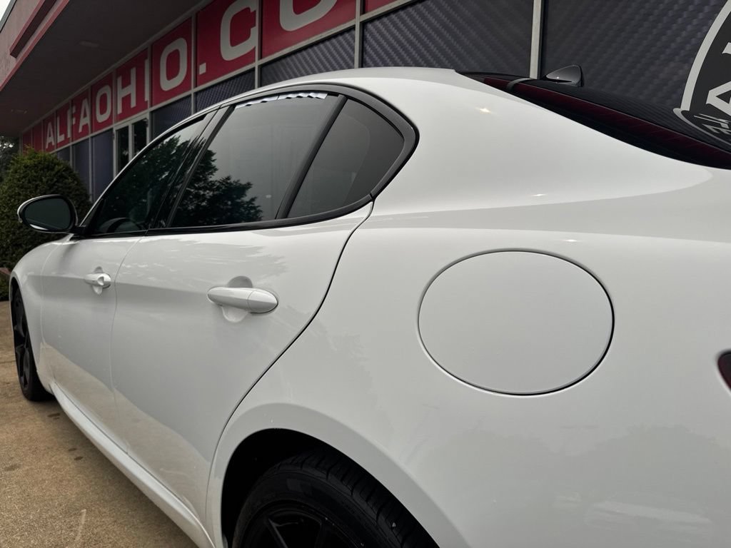 Used 2019 Alfa Romeo Giulia AWD image 13