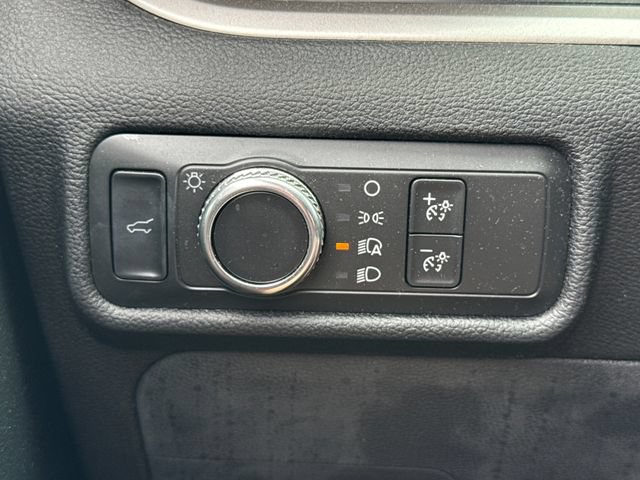 Used 2021 Ford Explorer XLT AWD/4WD image 62