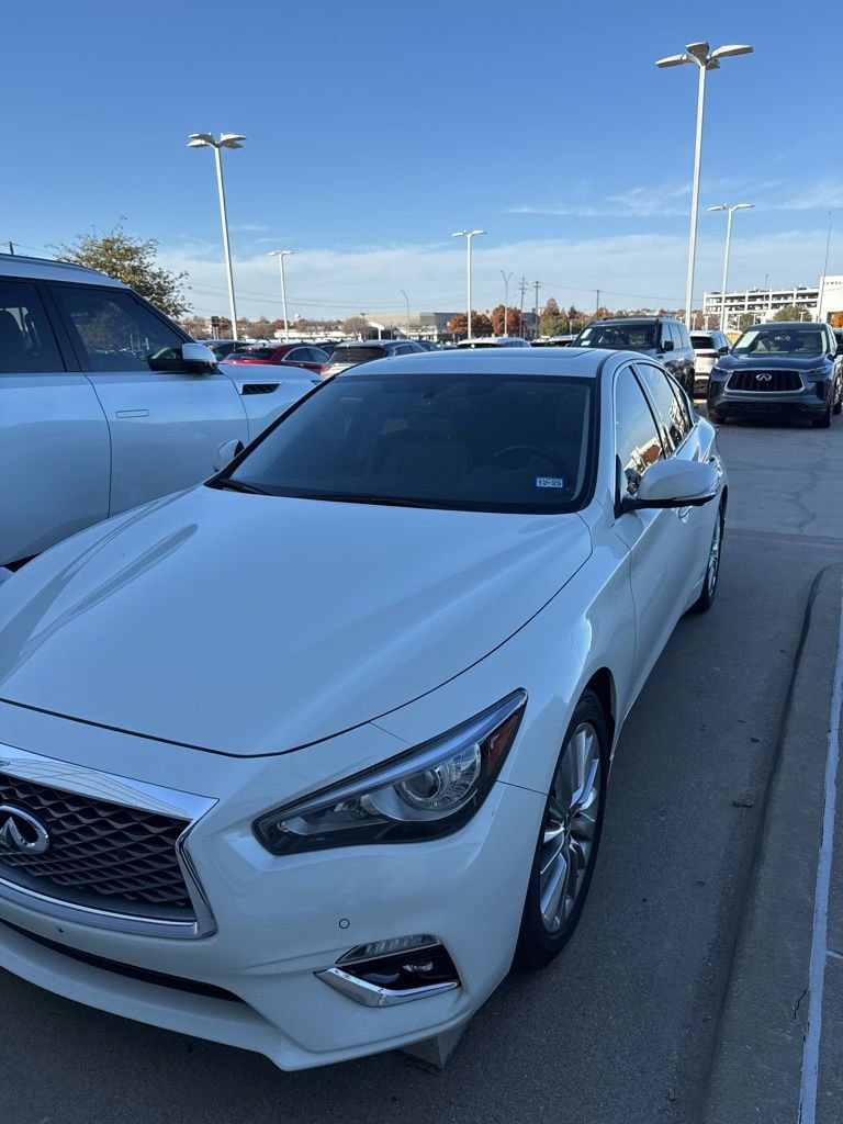Used 2021 INFINITI Q50 Luxe image 1