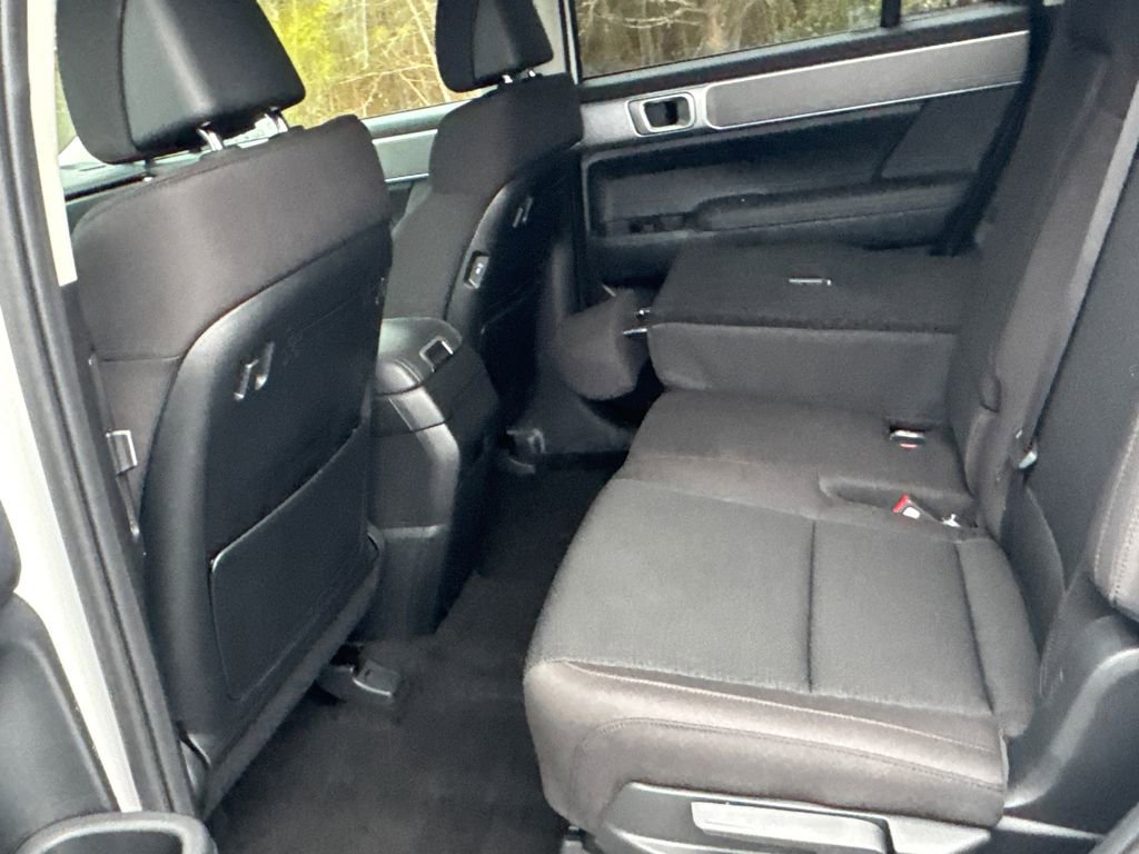 New 2026 Hyundai Santa Fe SE image 11