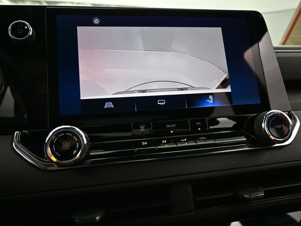 Used 2023 Chevrolet Colorado W/T image 21