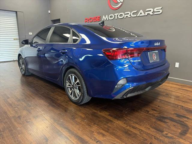 Used 2022 Kia Forte LXS image 3