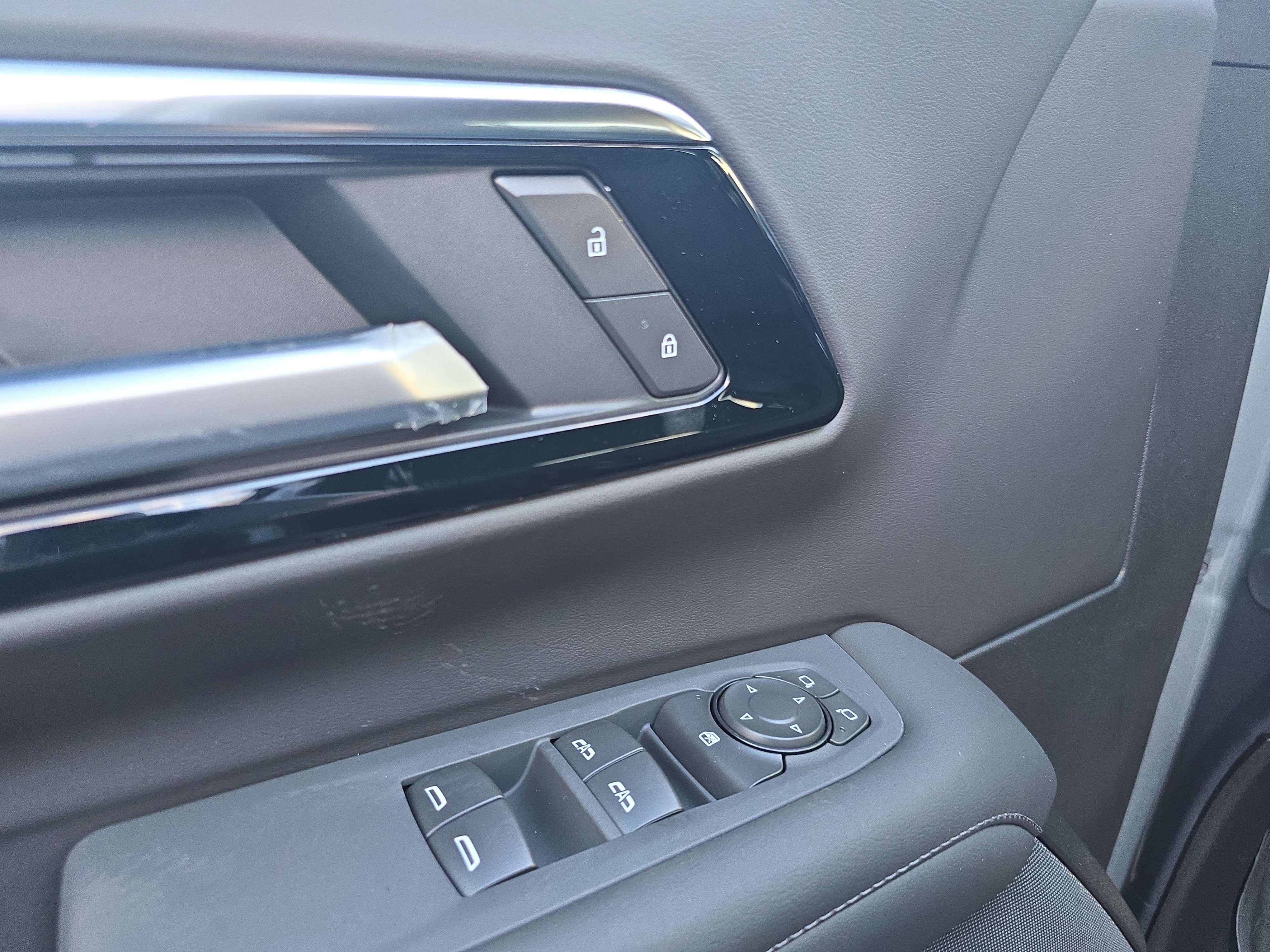 New 2026 Chevrolet Suburban LS image 19