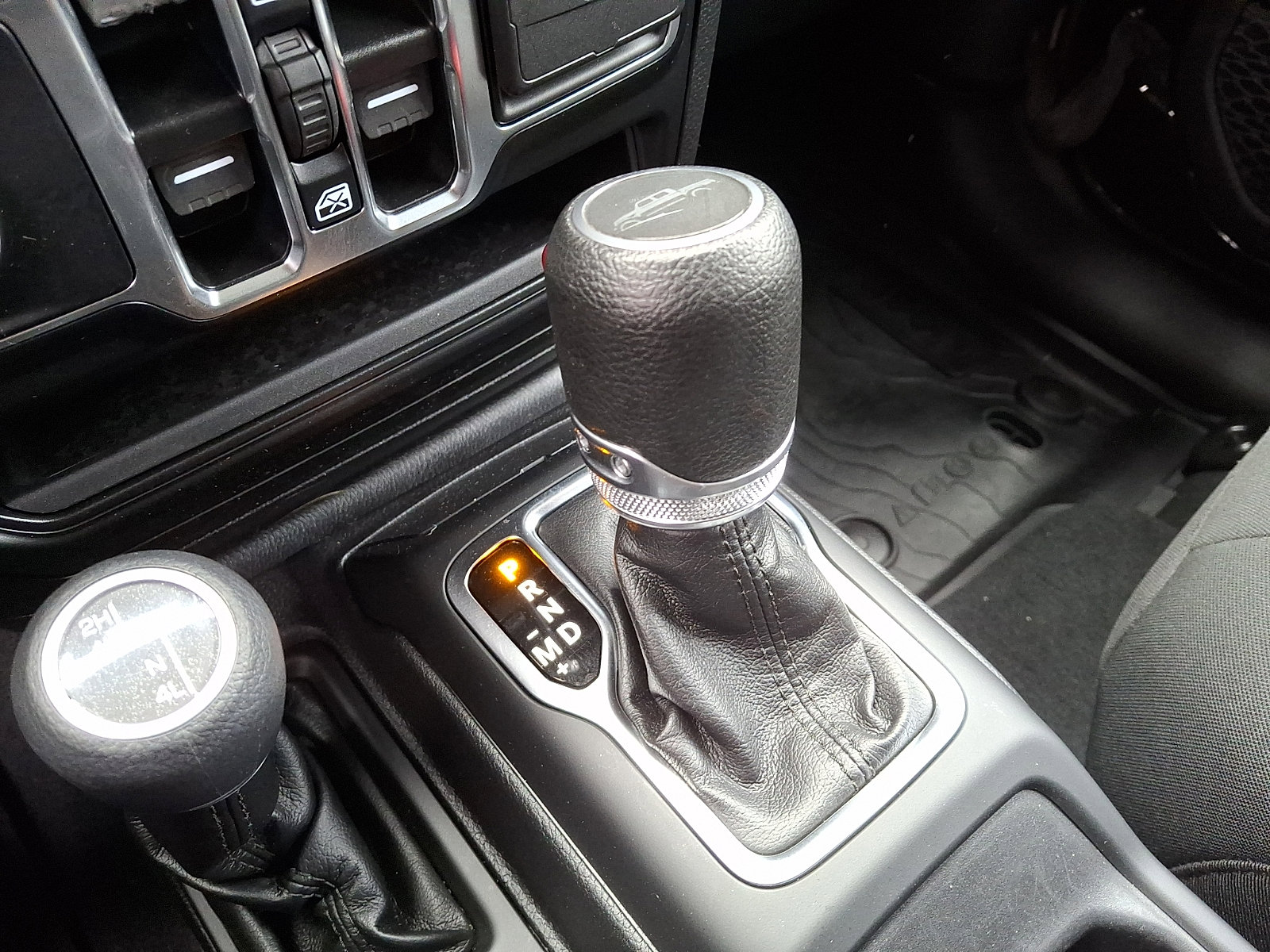 Used 2022 Jeep Gladiator Sport image 16