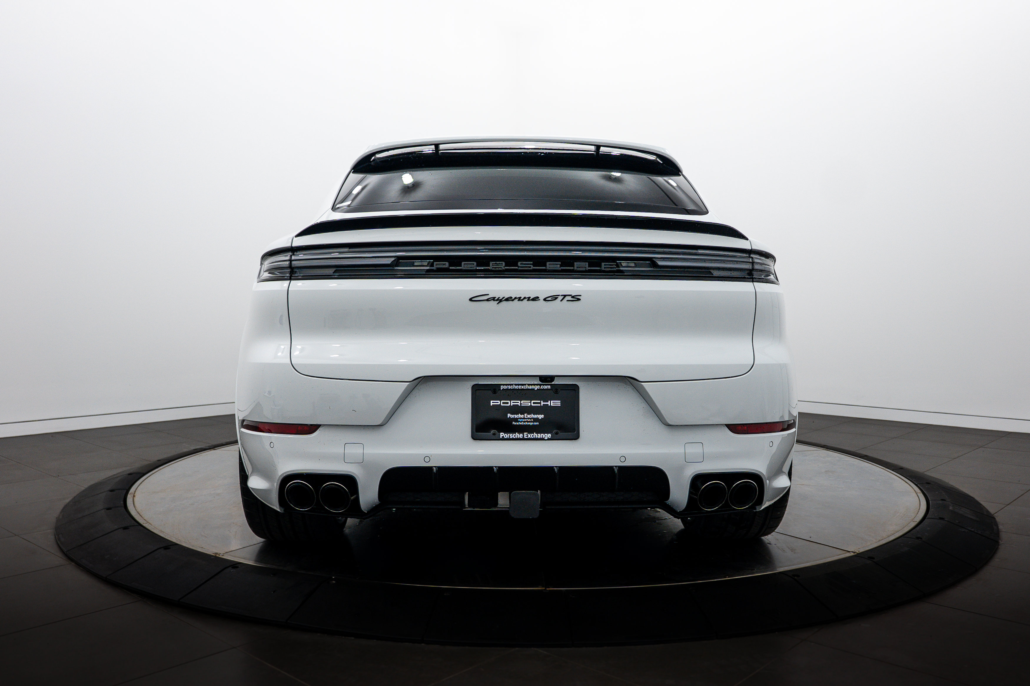 New 2026 Porsche Cayenne GTS AWD/4WD image 6