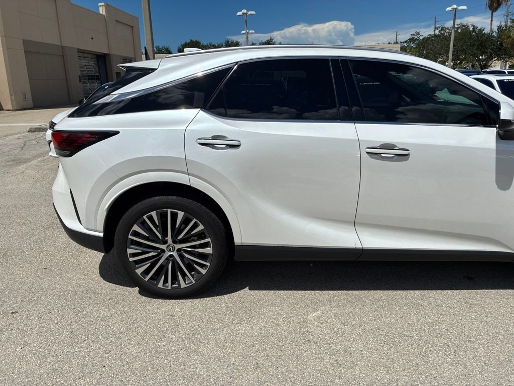 Used 2024 Lexus RX 350 w/ Technology Package AWD/4WD image 5