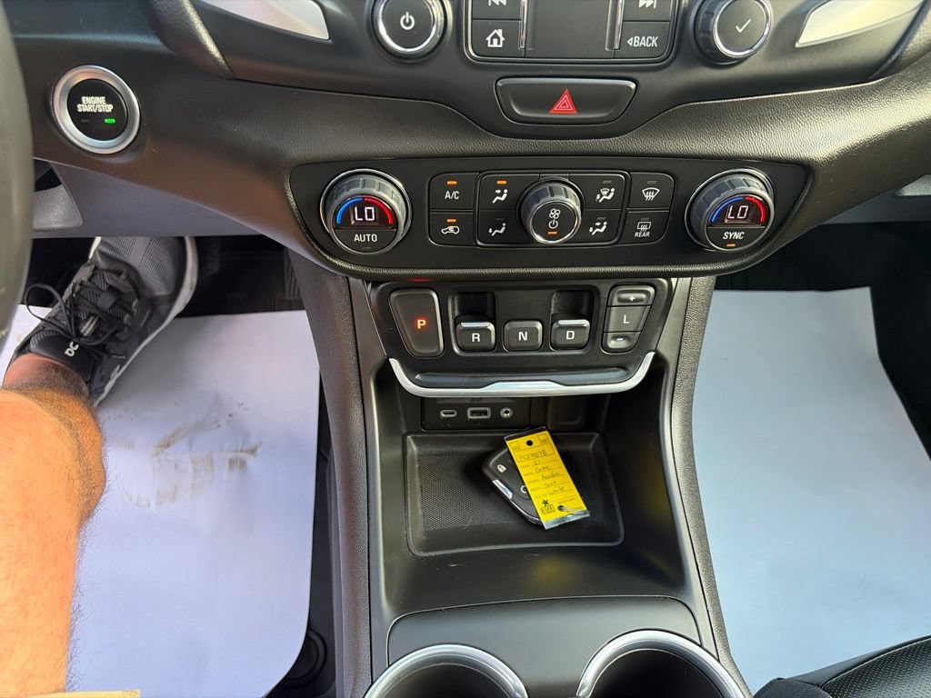 Used 2021 GMC Terrain SLT w/ Infotainment Package II AWD/4WD image 26