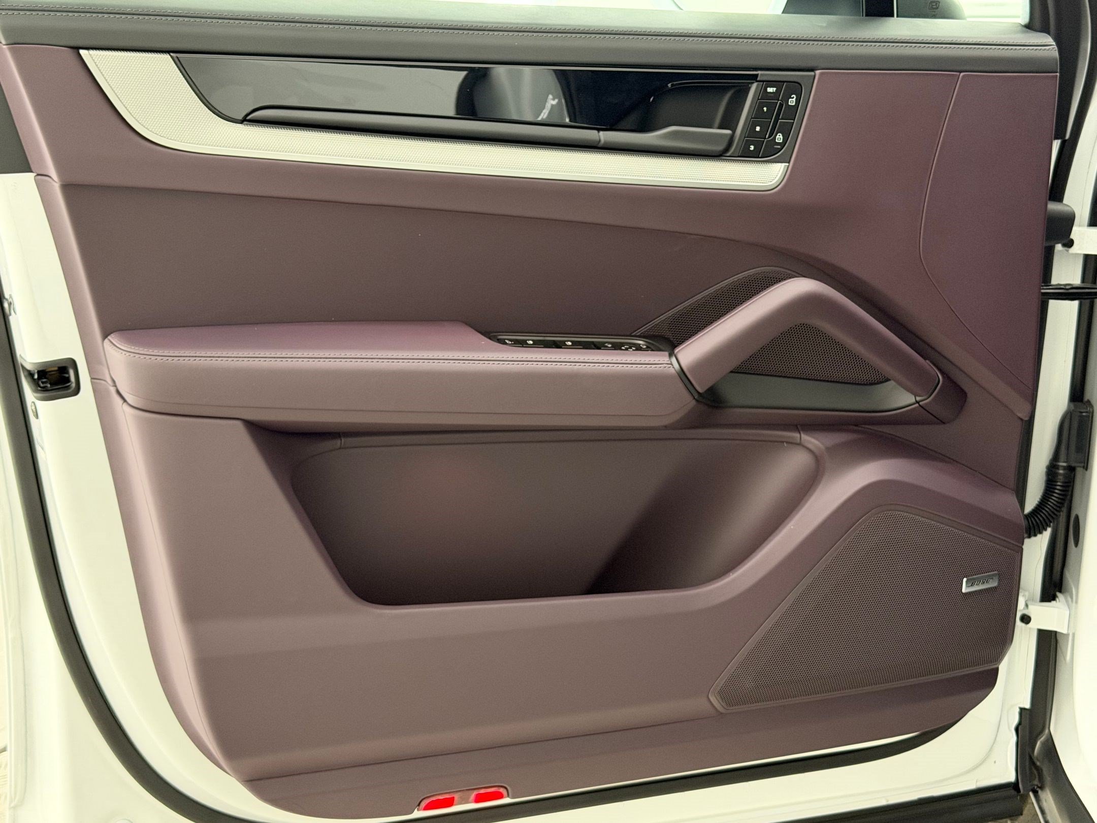 New 2026 Porsche Cayenne Coupe AWD/4WD image 14