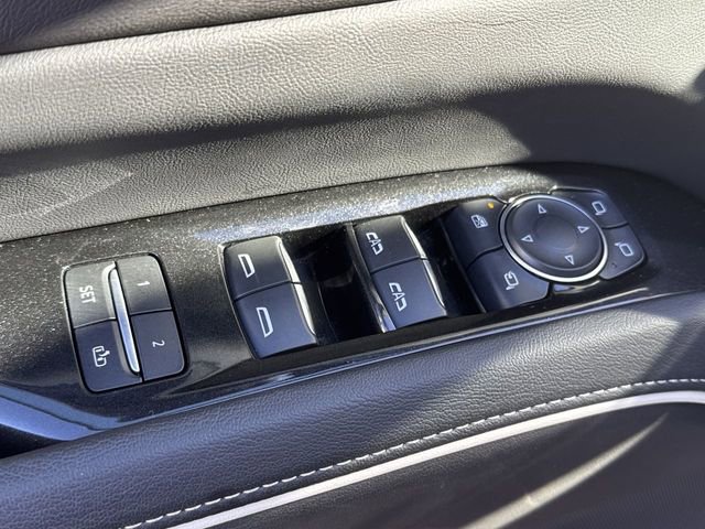 Certified 2022 Cadillac Escalade Premium Luxury image 13