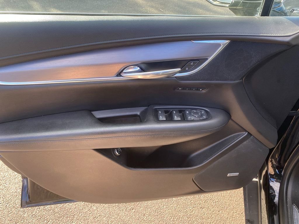 Used 2019 Cadillac XT5 Luxury image 11