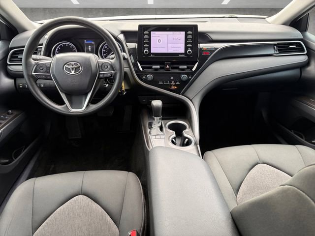 Used 2022 Toyota Camry LE image 20