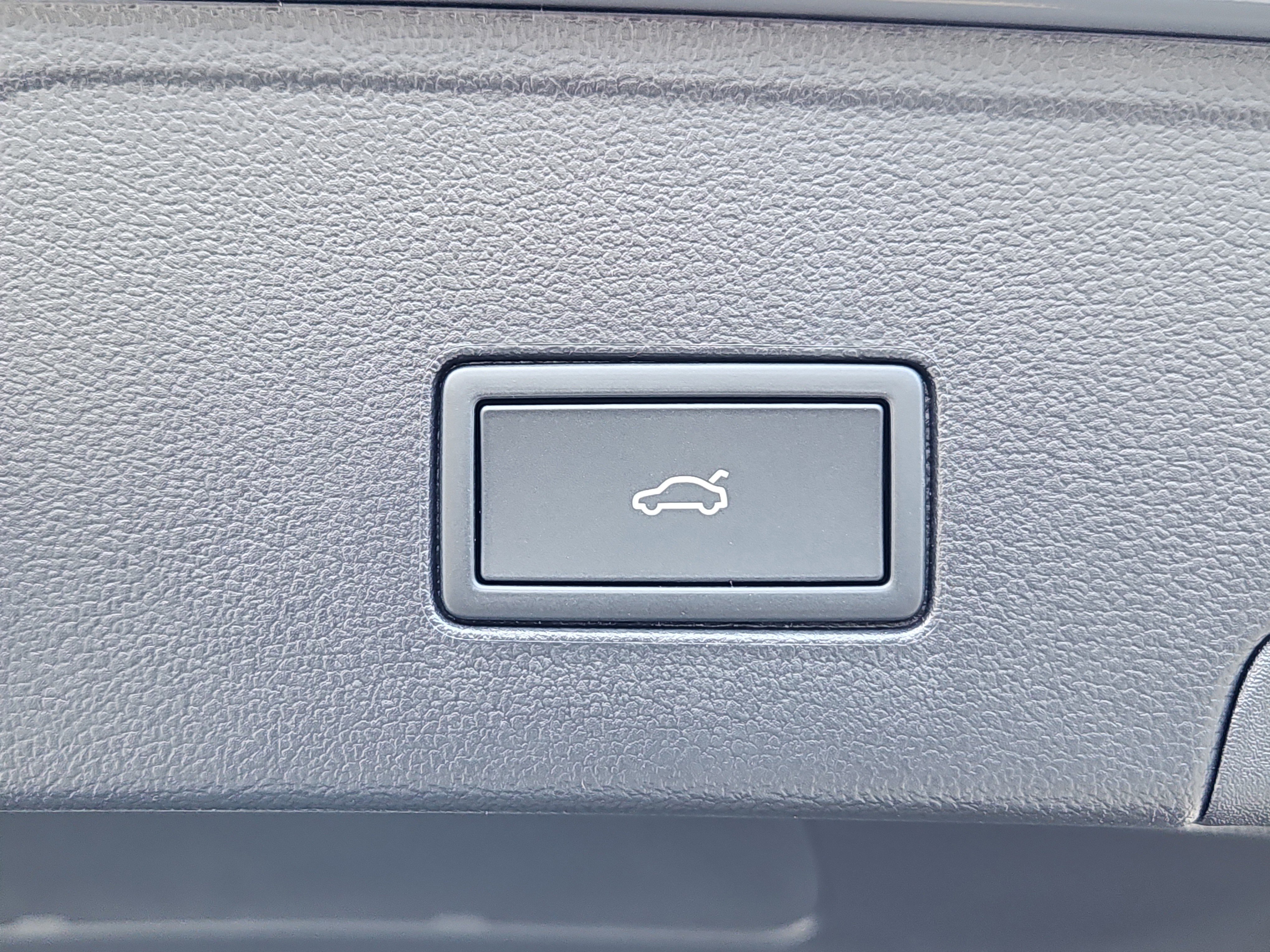 New 2026 Volkswagen Atlas Cross Sport SEL Premium R-Line image 14